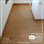 VINILE SPC Click Flooring Code SPC 17 wood medium tone look, 5 mm thick, 100% waterproof.