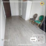 VINILE SPC Click Flooring Code SPC 197 wood grey medium tone look, 5 mm thick, 100% waterproof.