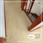 VINILE SPC Click Flooring Code SPC 423 wood brown light tone look, 5 mm thick, 100% waterproof.