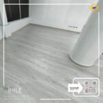 VINILE SPC Click Flooring Code SPC 26 wood wood gray light tone look, 5 mm thick, 100% waterproof.