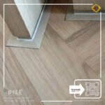 VINILE SPC Click Flooring Code HB 618 Herringboneseries medium light tone look, 5 mm thick, 100% waterproof.